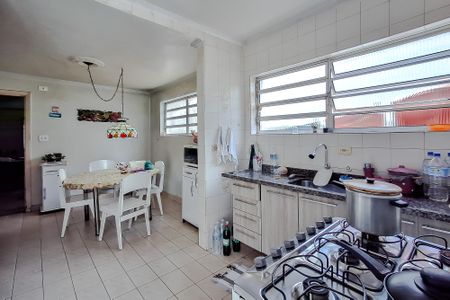 Casa à venda com 250m², 3 quartos e 2 vagas Casa à venda com 250m², 3 quartos e 2 vagasCozinha
