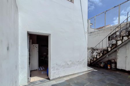 Casa à venda com 250m², 3 quartos e 2 vagas Casa à venda com 250m², 3 quartos e 2 vagasÁrea externa