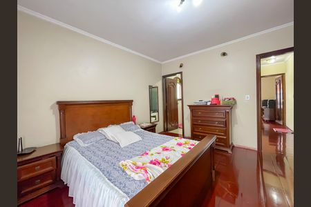 Suíte de casa à venda com 4 quartos, 373m² em City Bussocaba, Osasco