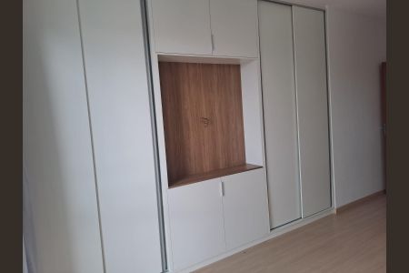 Casa à venda com 122m², 3 quartos e 2 vagas