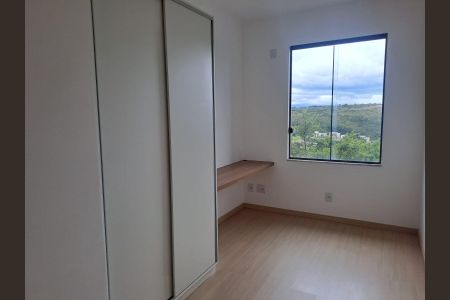 Casa à venda com 122m², 3 quartos e 2 vagas