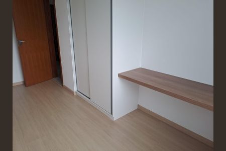 Casa à venda com 122m², 3 quartos e 2 vagas
