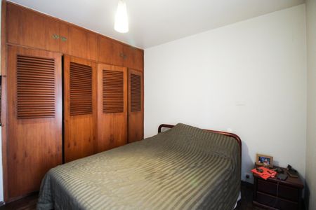 Apartamento à venda com 140m², 4 quartos e 1 vagaQuarto 2