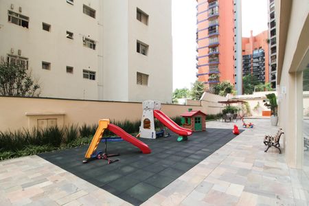 Apartamento à venda com 140m², 4 quartos e 1 vagaÁrea comum - Playground