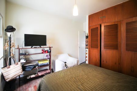 Apartamento à venda com 140m², 4 quartos e 1 vagaQuarto 2