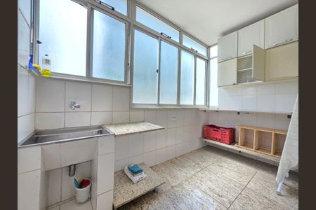 Apartamento à venda com 140m², 3 quartos e 1 vagaÁrea de Serviço 