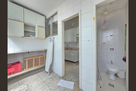 Apartamento à venda com 140m², 3 quartos e 1 vagaÁrea de Serviço e banheiro de Serviço 