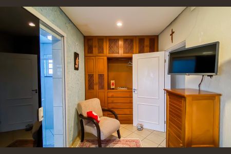 Casa à venda com 250m², 4 quartos e 2 vagas Casa à venda com 250m², 4 quartos e 2 vagasSuite 3