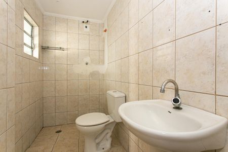 Casa para alugar com 100m², 2 quartos e sem vagaBanheiro da Suíte