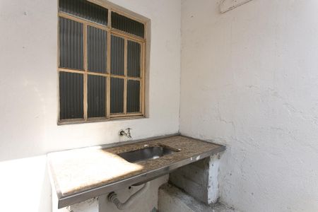 Casa para alugar com 100m², 2 quartos e sem vagaÁrea de Serviço - Pia