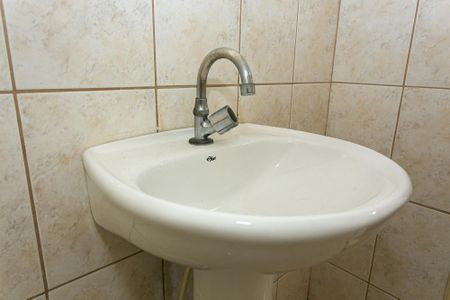 Casa para alugar com 100m², 2 quartos e sem vagaBanheiro da Suíte