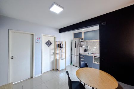 Sala de apartamento para alugar com 2 quartos, 46m² em Liberdade, São Paulo