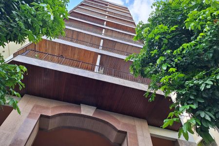 Apartamento à venda com 130m², 3 quartos e 2 vagasFachada