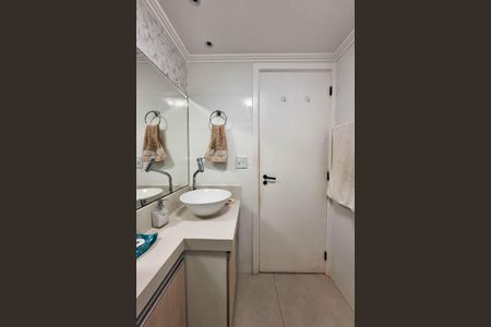 Apartamento à venda com 130m², 3 quartos e 2 vagasBanheiro da Suíte 1