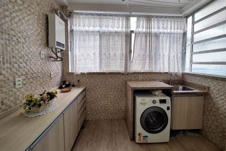 Apartamento à venda com 130m², 3 quartos e 2 vagasÁrea de Serviço