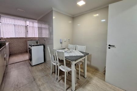 Apartamento à venda com 130m², 3 quartos e 2 vagasCozinha