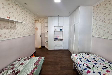 Apartamento à venda com 130m², 3 quartos e 2 vagasQuarto 2