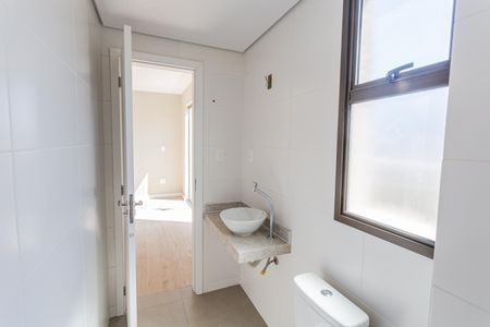 Apartamento à venda com 74m², 2 quartos e 2 vagas Apartamento à venda com 74m², 2 quartos e 2 vagasBanheiro da Suíte