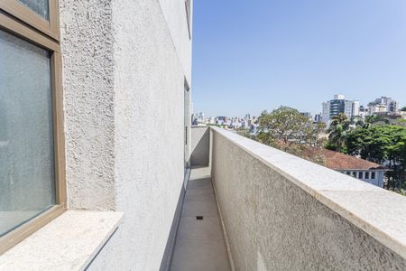 Apartamento à venda com 74m², 2 quartos e 2 vagas Apartamento à venda com 74m², 2 quartos e 2 vagasVaranda da Suíte