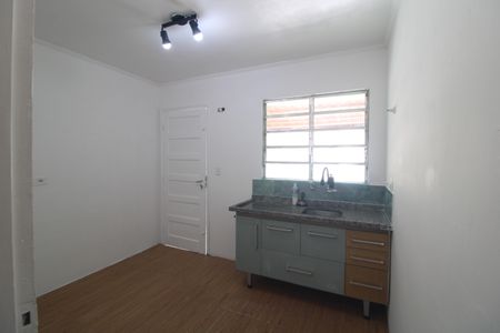 Casa para alugar com 90m², 2 quartos e 1 vagaCozinha