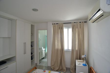 Apartamento à venda com 200m², 3 quartos e 3 vagasSuíte 1