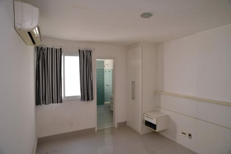 Apartamento à venda com 200m², 3 quartos e 3 vagasSuíte 2