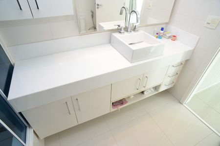 Apartamento à venda com 200m², 3 quartos e 3 vagasBanheiro Suíte Principal