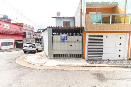 Casa para alugar com 69m², 2 quartos e 1 vaga Casa para alugar com 69m², 2 quartos e 1 vagaFachada + Placa