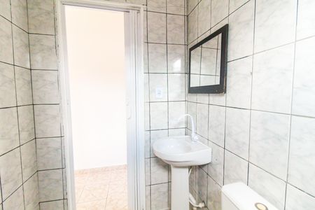 Casa para alugar com 69m², 2 quartos e 1 vaga Casa para alugar com 69m², 2 quartos e 1 vagaBanheiro 2