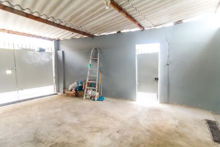 Casa para alugar com 69m², 2 quartos e 1 vaga Casa para alugar com 69m², 2 quartos e 1 vagaGaragem