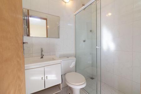 Casa à venda com 177m², 3 quartos e 2 vagas Casa à venda com 177m², 3 quartos e 2 vagasBanheiro da suíte