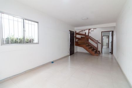 Casa à venda com 3 quartos, 177m² em Jardim Peri Peri, São Paulo