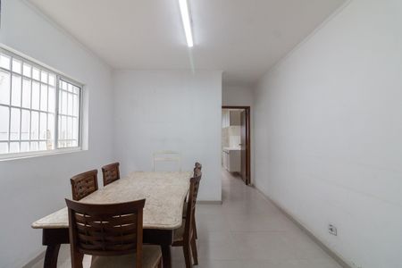 Casa à venda com 177m², 3 quartos e 2 vagas Casa à venda com 177m², 3 quartos e 2 vagasCopa