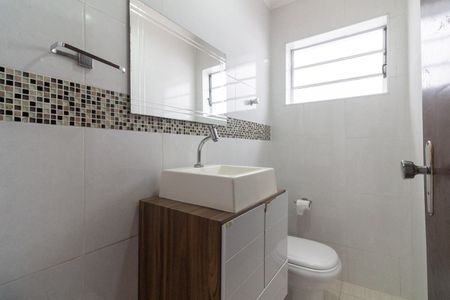Casa à venda com 177m², 3 quartos e 2 vagas Casa à venda com 177m², 3 quartos e 2 vagasLavabo
