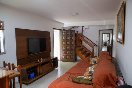 Sala de casa à venda com 5 quartos, 177m² em Jardim Peri Peri, São Paulo