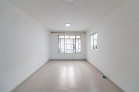 Casa à venda com 177m², 3 quartos e 2 vagas Casa à venda com 177m², 3 quartos e 2 vagasSala