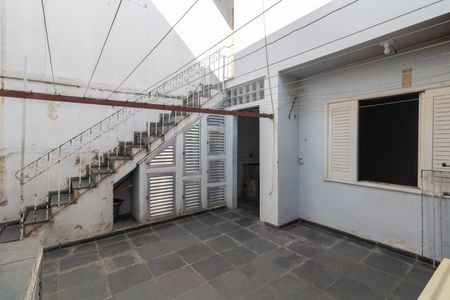 Casa à venda com 177m², 3 quartos e 2 vagas Casa à venda com 177m², 3 quartos e 2 vagasÁrea de serviço
