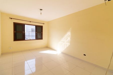 Casa à venda com 177m², 3 quartos e 2 vagas Casa à venda com 177m², 3 quartos e 2 vagasSuíte