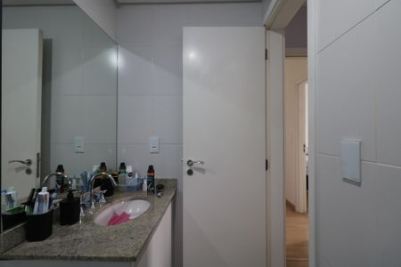 Apartamento à venda com 65m², 2 quartos e 1 vagaBanheiro da Suíte