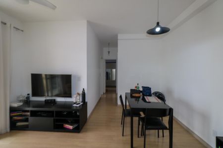 Apartamento à venda com 65m², 2 quartos e 1 vagaSala