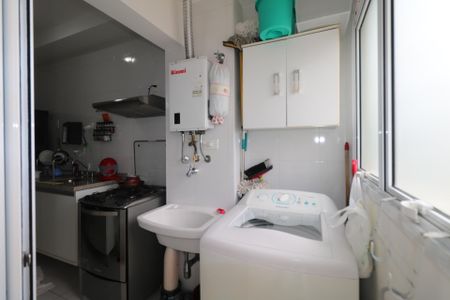 Apartamento à venda com 65m², 2 quartos e 1 vagaÁrea de Serviço