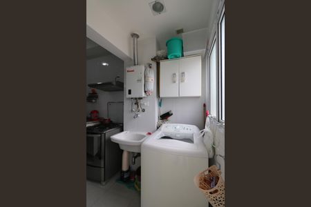 Apartamento à venda com 65m², 2 quartos e 1 vagaÁrea de Serviço