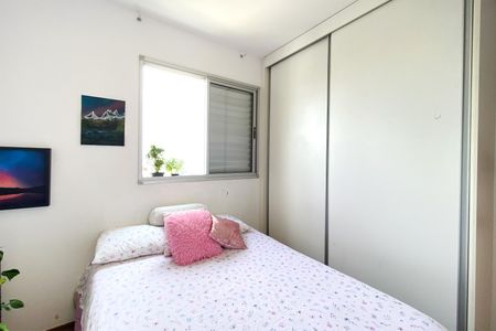 Apartamento para alugar com 91m², 3 quartos e 2 vagasQuarto 2