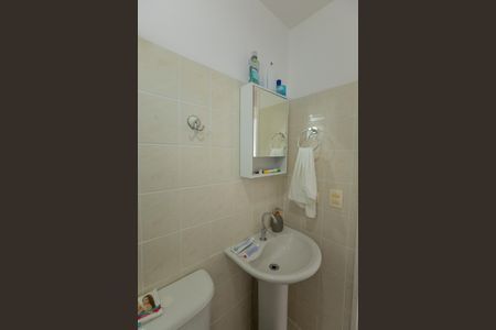 Apartamento à venda com 70m², 3 quartos e 1 vaga Apartamento à venda com 70m², 3 quartos e 1 vagaBanheiro Social