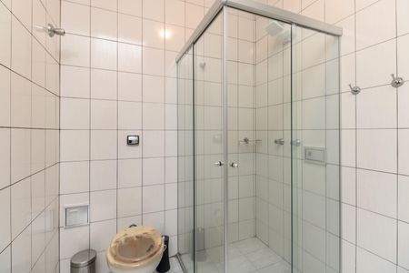 Casa para alugar com 225m², 3 quartos e 4 vagasBanheiro Social 