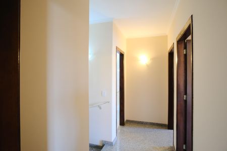 Casa para alugar com 205m², 3 quartos e 4 vagasHall dos Quartos