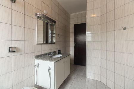 Casa para alugar com 225m², 3 quartos e 4 vagasBanheiro Suíte 