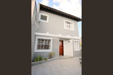 Casa para alugar com 205m², 3 quartos e 4 vagasQuintal