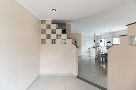 Casa para alugar com 225m², 3 quartos e 4 vagasSala 