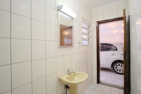Casa para alugar com 205m², 3 quartos e 4 vagasLavabo da Garagem